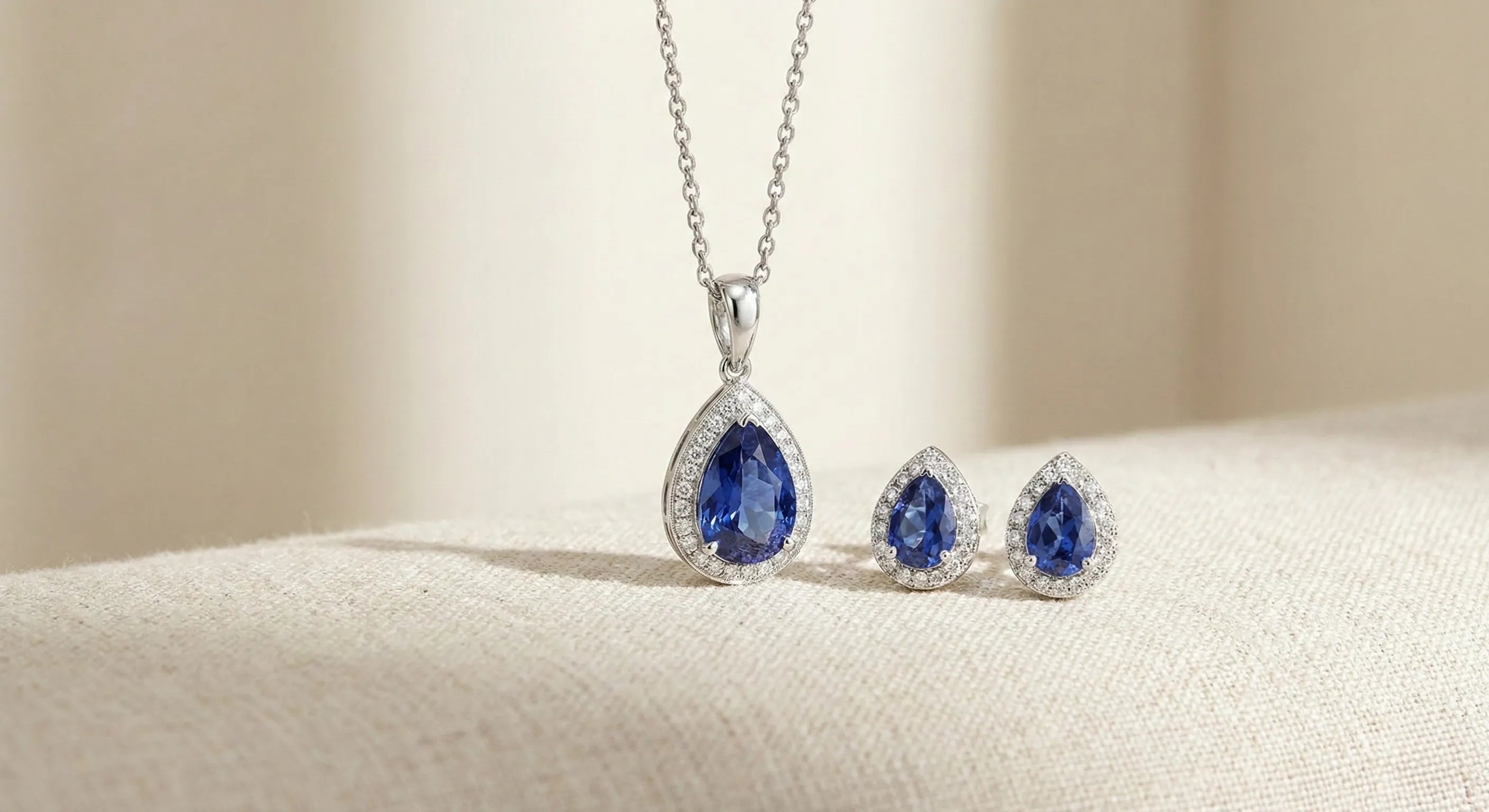 Pendant sets