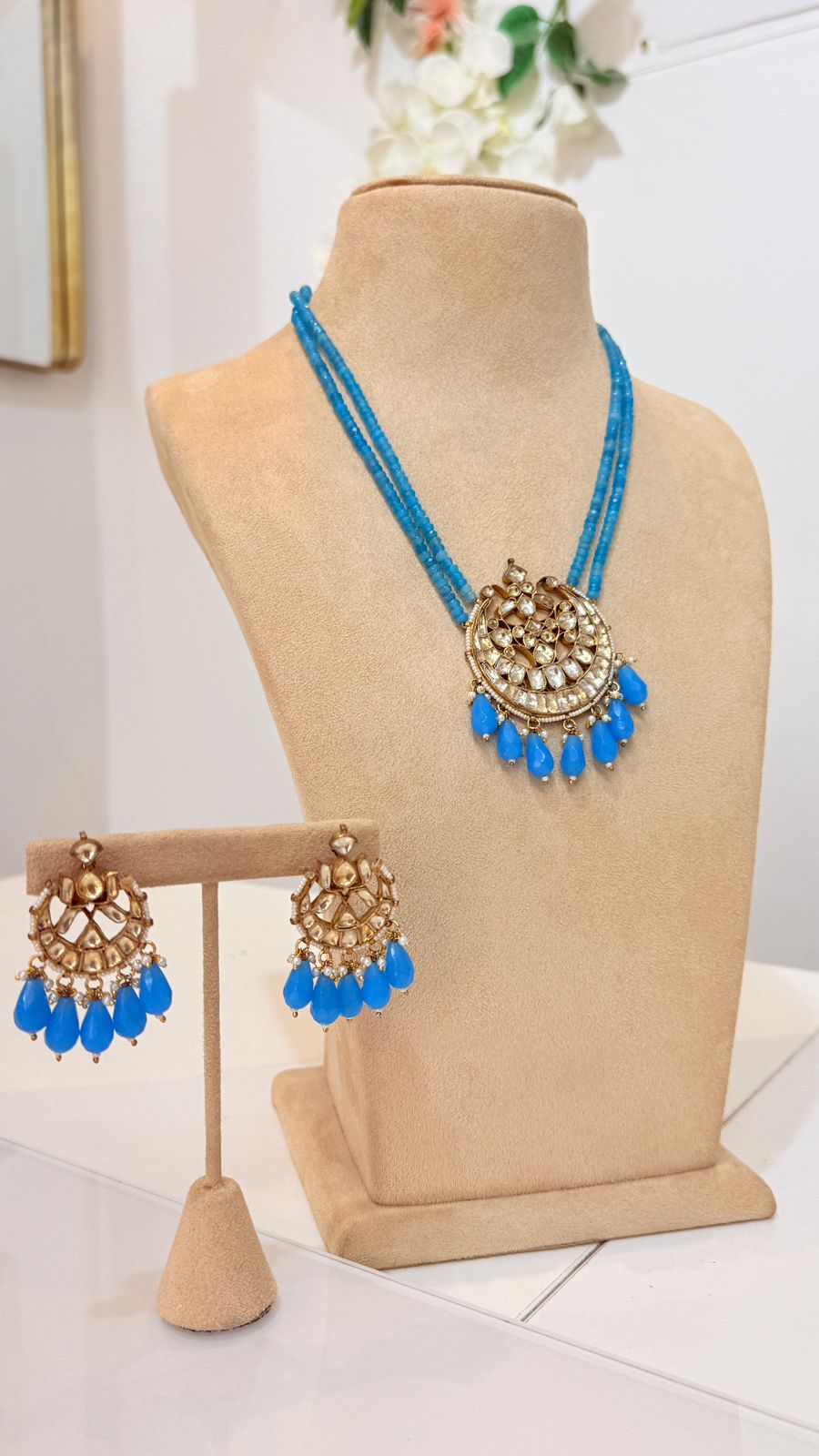 Aqua Blue Beaded Kundan Pendant Necklace Set with Matching Earrings