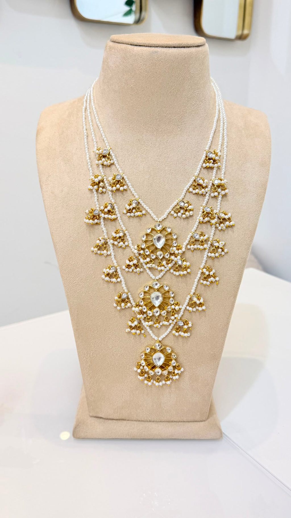 Elegant Gold-Tone Pearl & Kundan Bridal Necklace Set with Jhumka Earrings