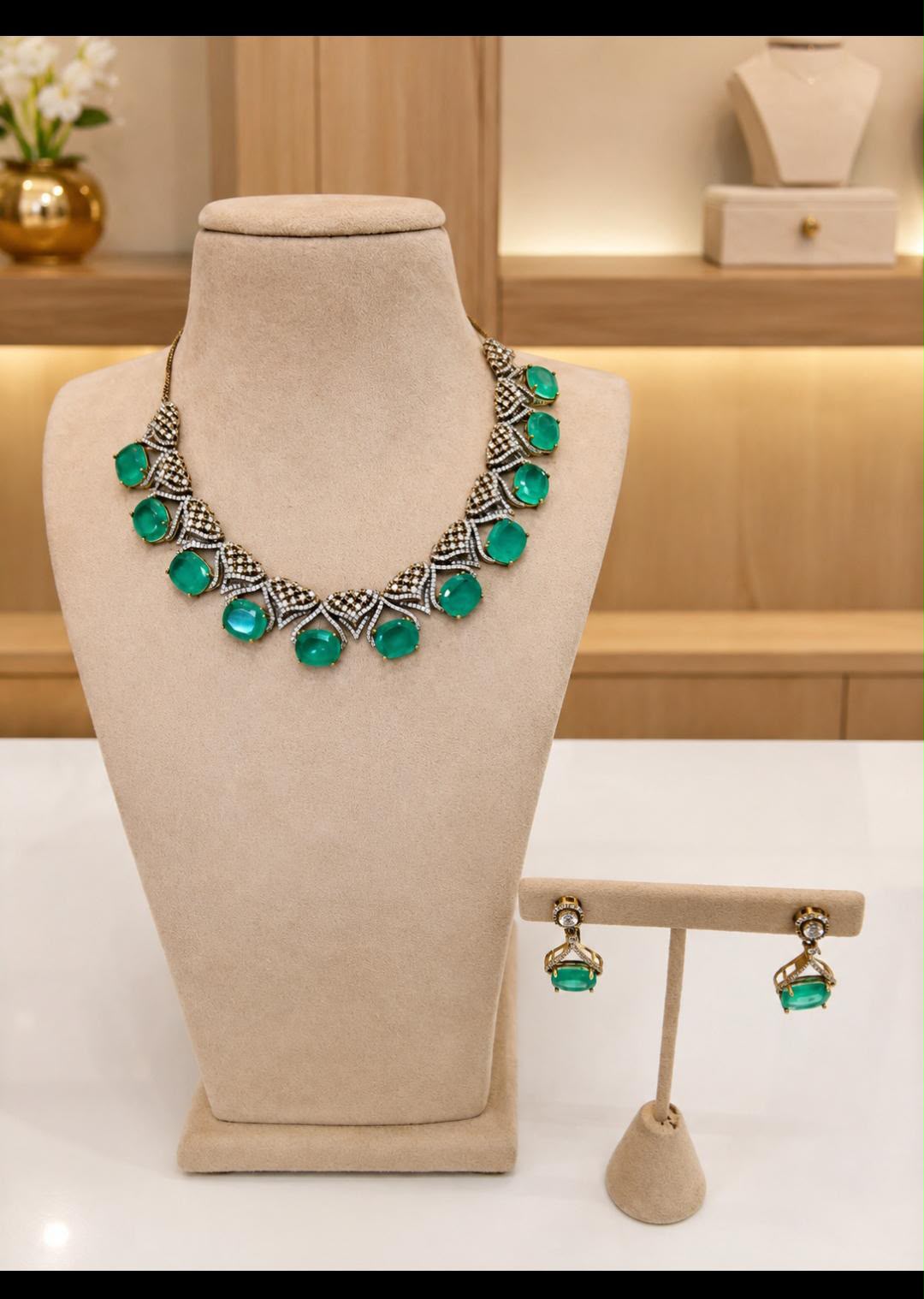 Emerald Green Stone Silver Necklace and Earrings Set