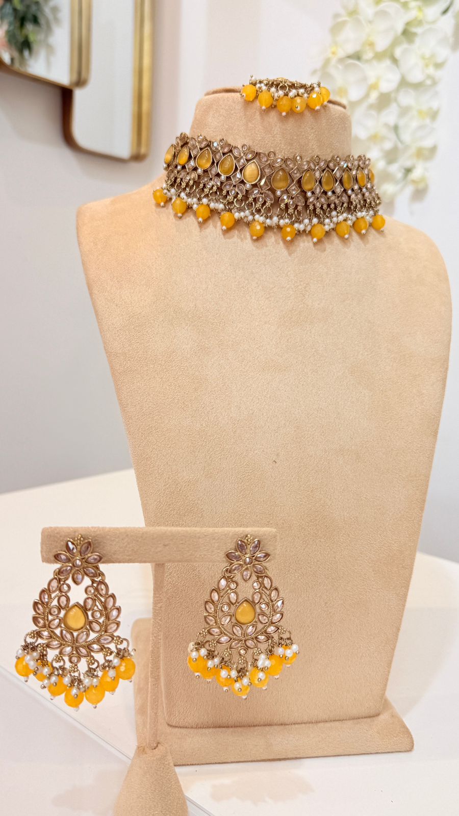 Mustard Yellow Antique Kundan Choker Set with Pearl Drop Earrings