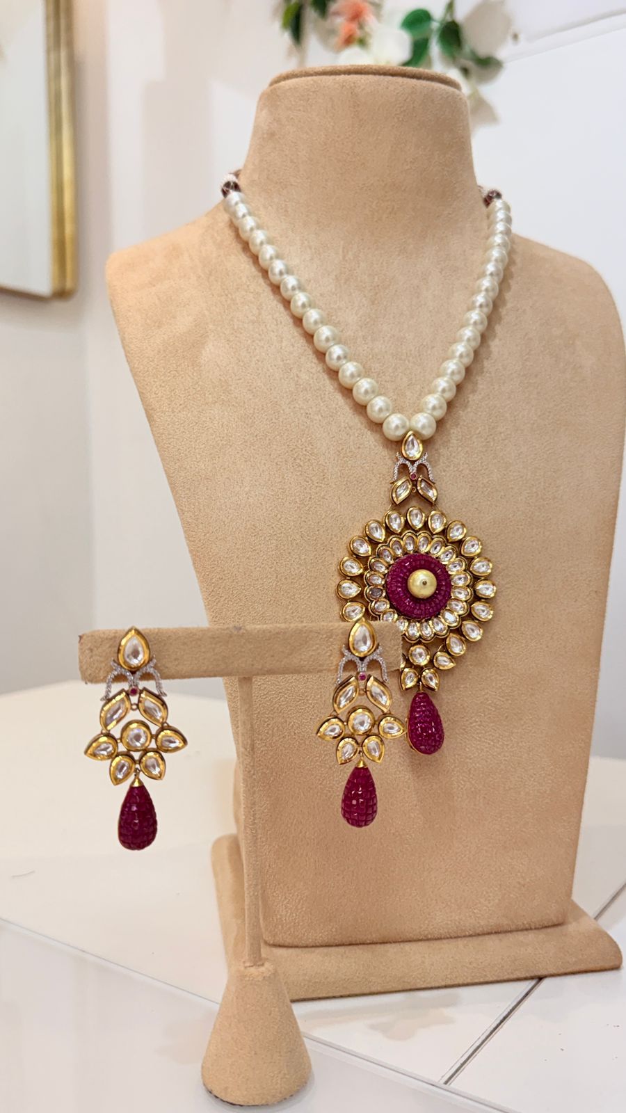 Pearl Necklace Set with Magenta Kundan Pendant and Matching Earrings
