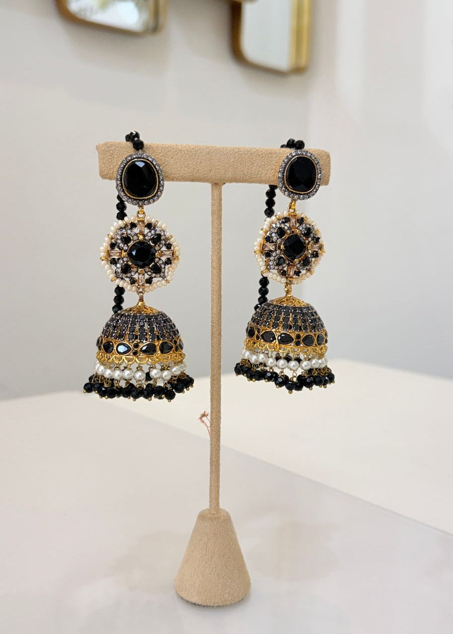 Black & Pearl Classic Jhumka