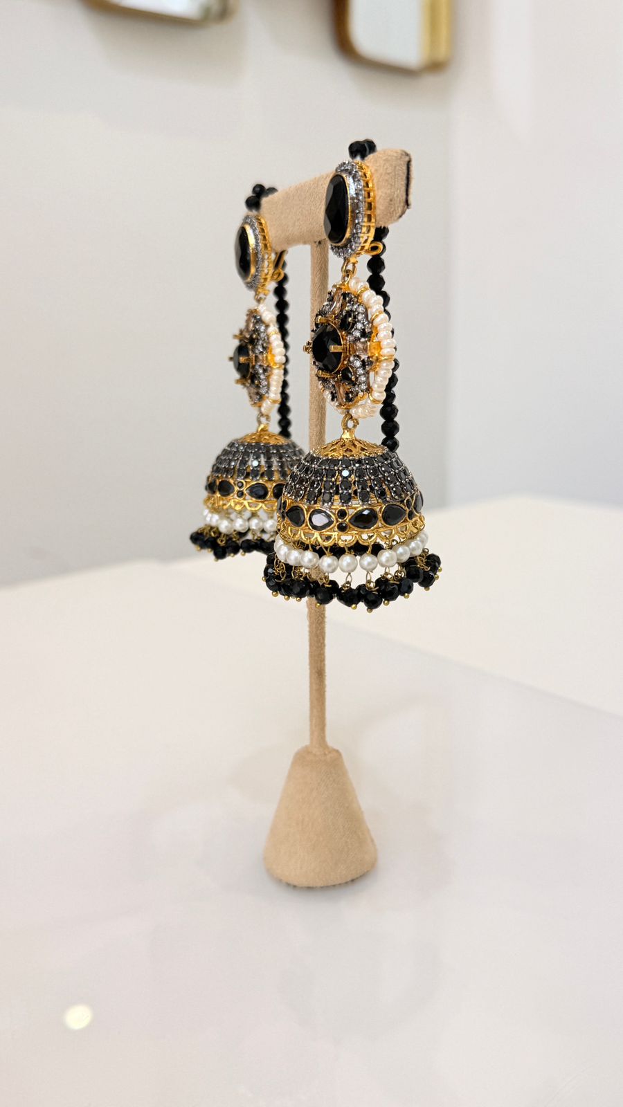 Black & Pearl Classic Jhumka