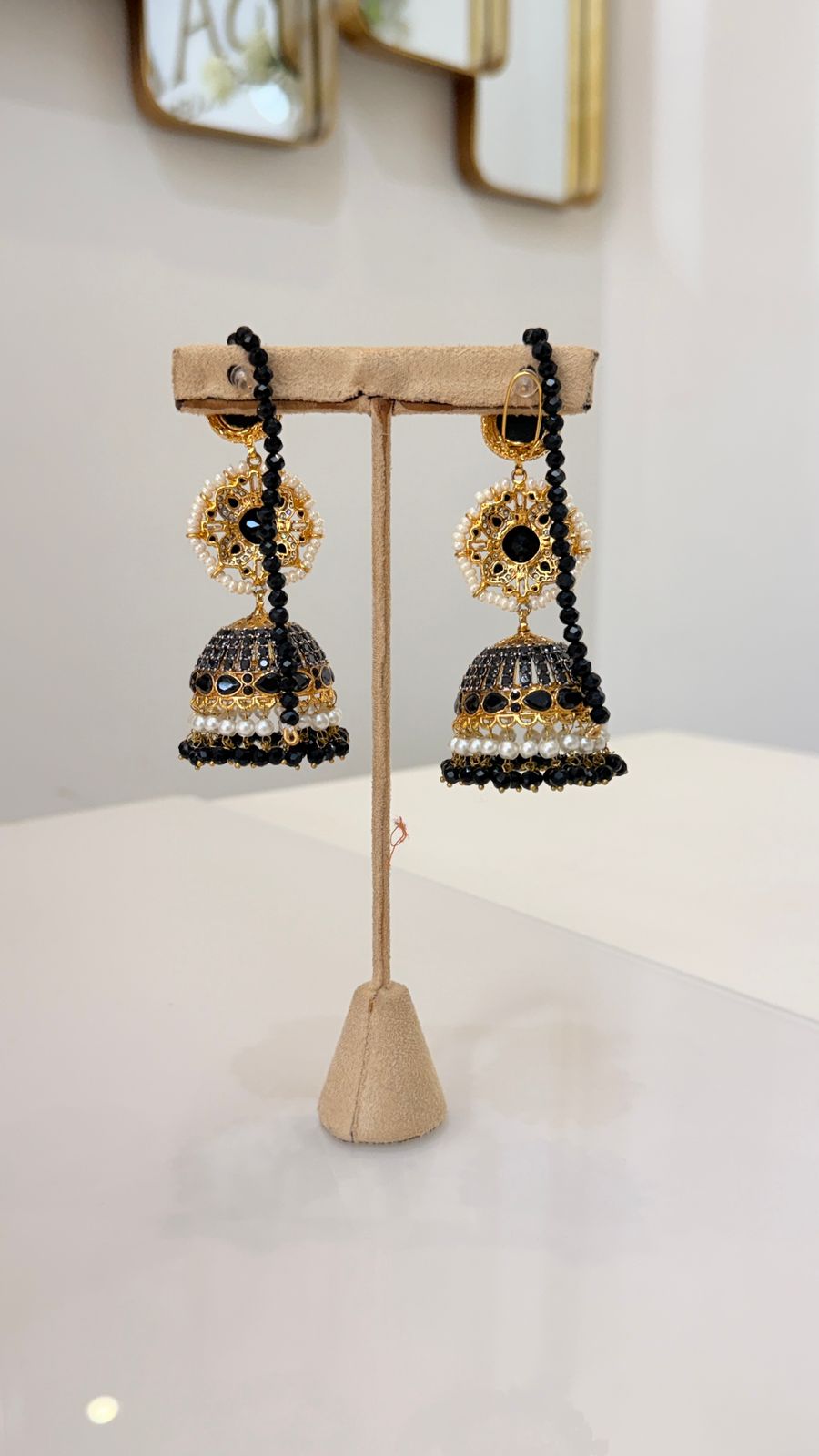 Black & Pearl Classic Jhumka
