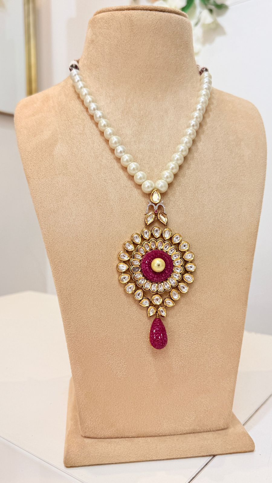 Pearl Necklace Set with Magenta Kundan Pendant and Matching Earrings