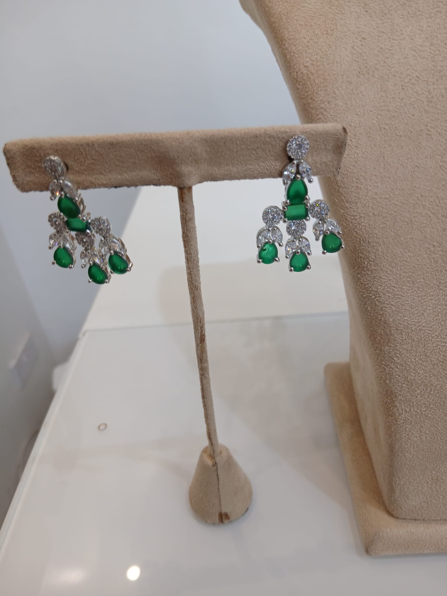 Emerald Silver Choker Set with Matching Drop Earrings