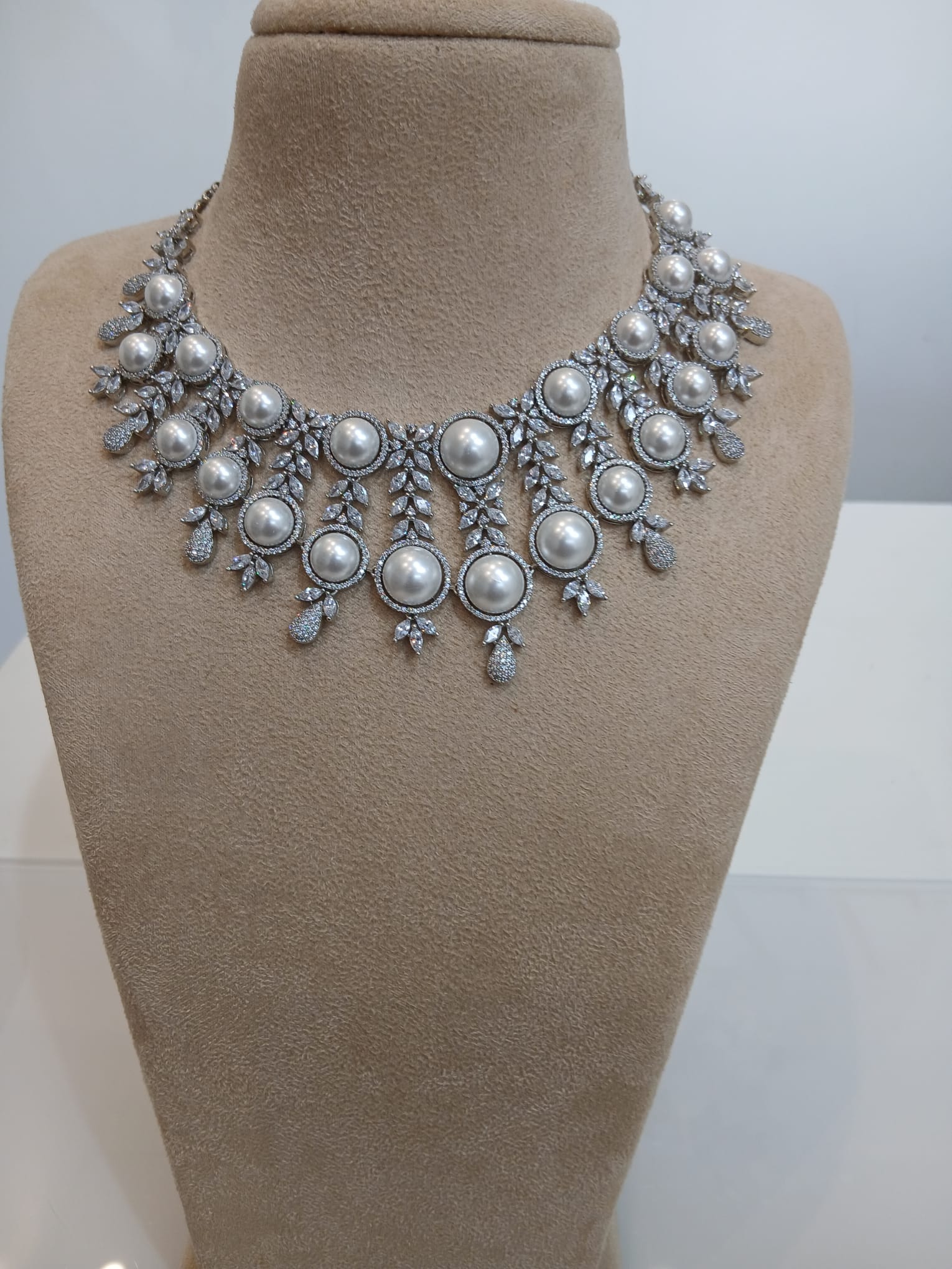 Silver Pearl Leaf Design Statement Necklace