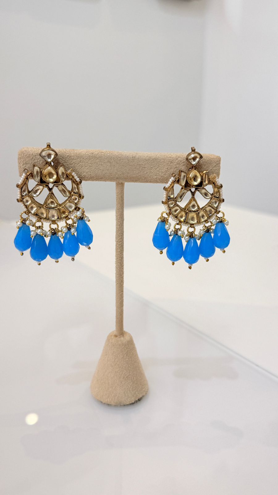 Aqua Blue Beaded Kundan Pendant Necklace Set with Matching Earrings