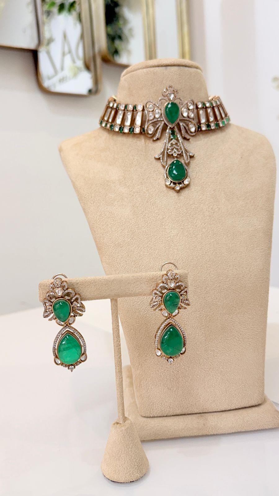 Emerald Green Stone Choker Necklace and Earrings Set