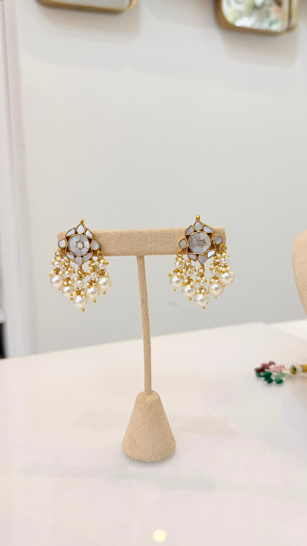 Gold-Tone Mirror Kundan Choker Set with Pearl Drop Earrings