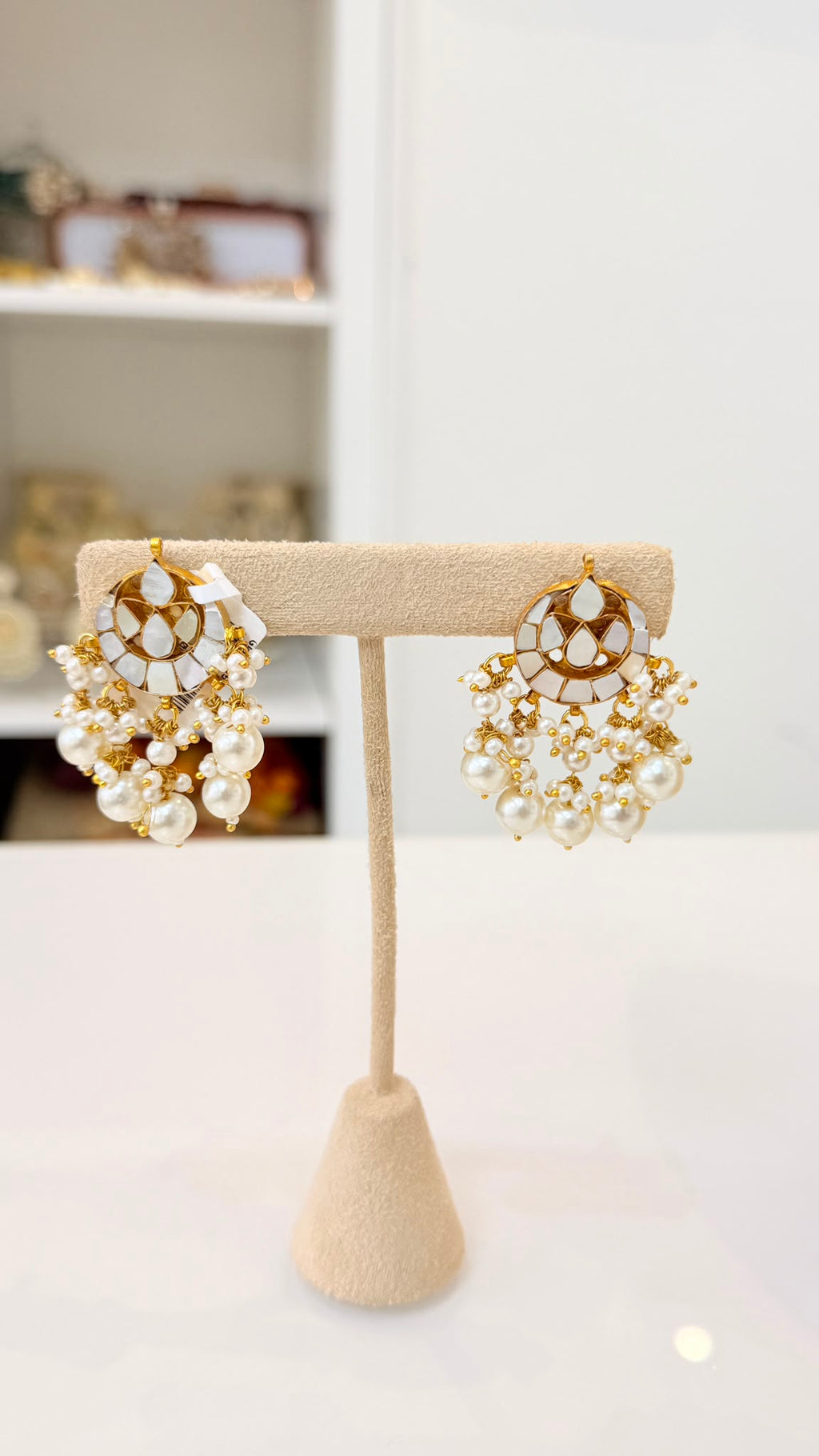 Gold-Tone Floral Kundan Choker Set with Pearl Cluster Earrings