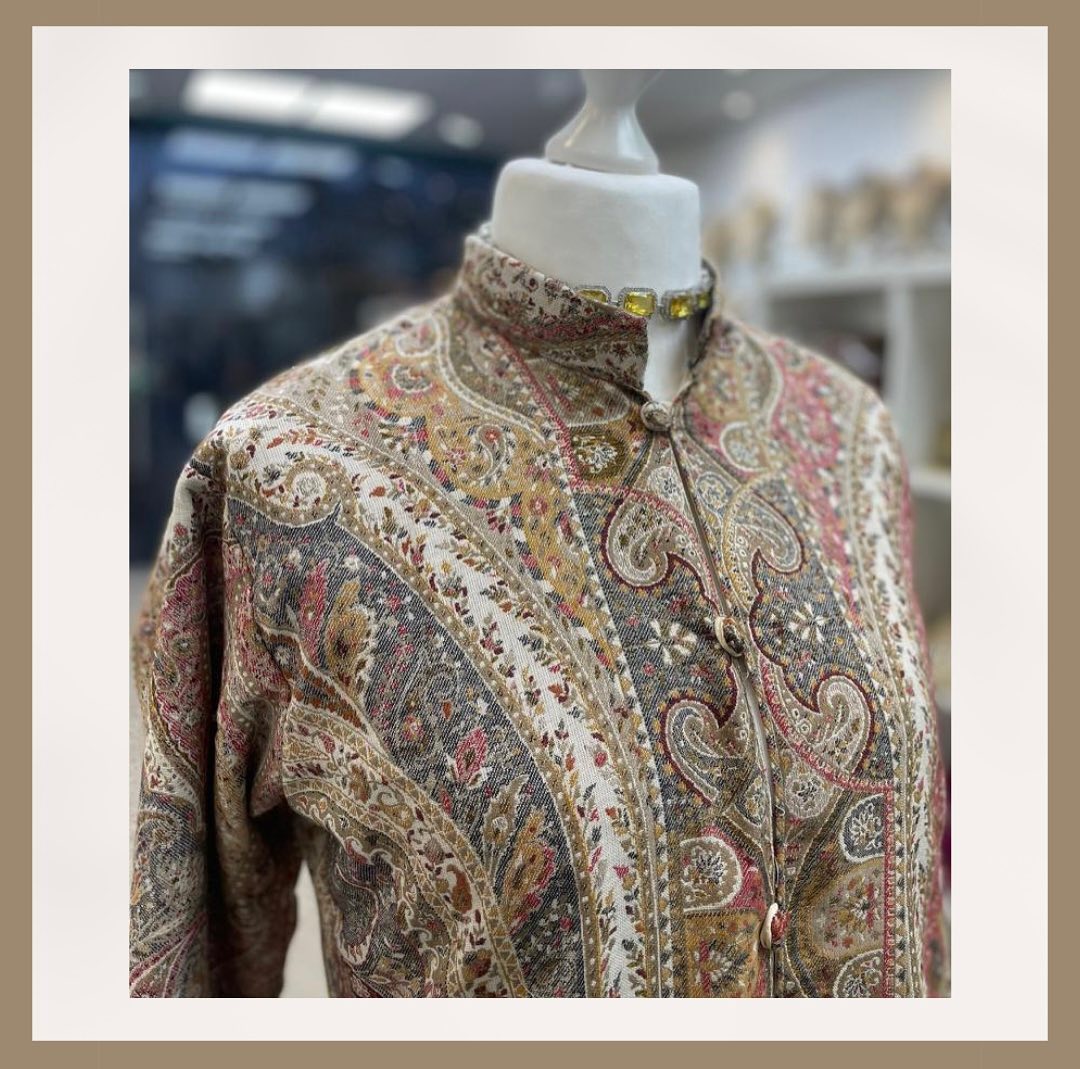 Classic Beige & Gold Jamawar Paisley Coat - Neutral Elegance