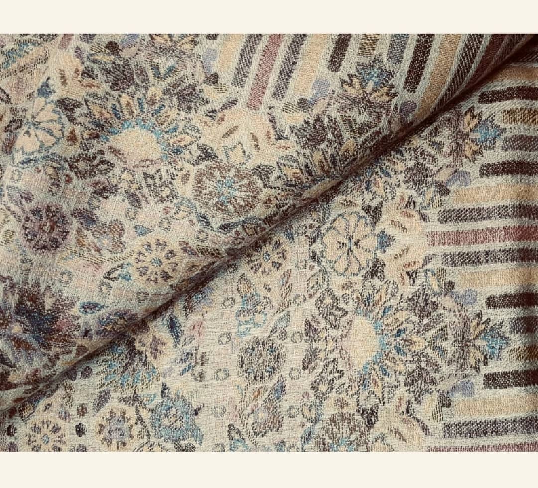 Muted Blue & Beige Medallion Jacquard Shawl – Reversible Pattern