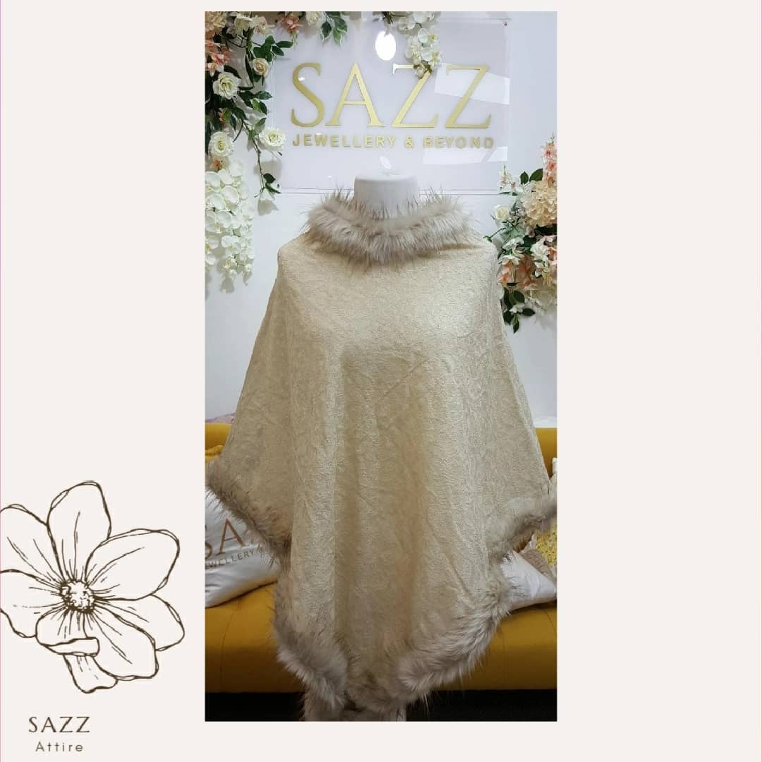 Luxury Champagne Textured Knit Poncho with Fur Collar