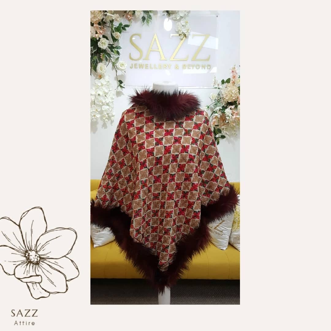 Festive Red & Gold Diamond Pattern Poncho with Burgundy Fur